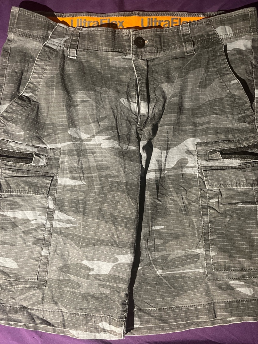 Urban Pipeline grey and black grunge shorts